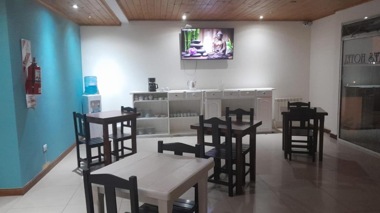 Avellaneda Suites Rio Gallegos Bagian luar foto