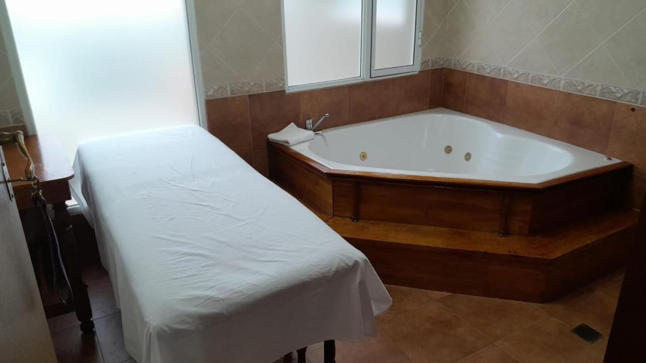 Avellaneda Suites Rio Gallegos Bagian luar foto