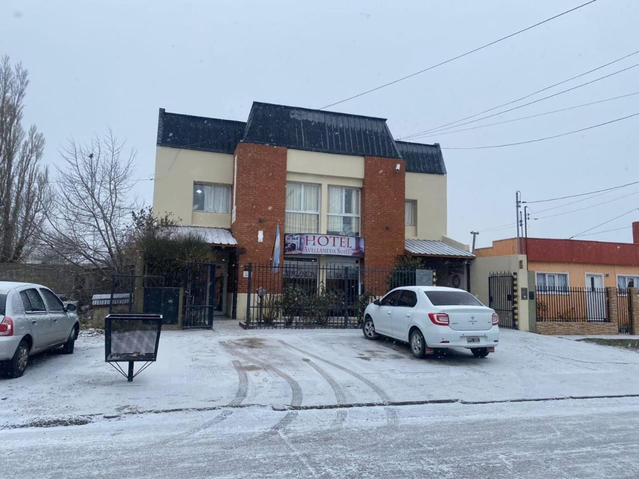 Avellaneda Suites Rio Gallegos Bagian luar foto