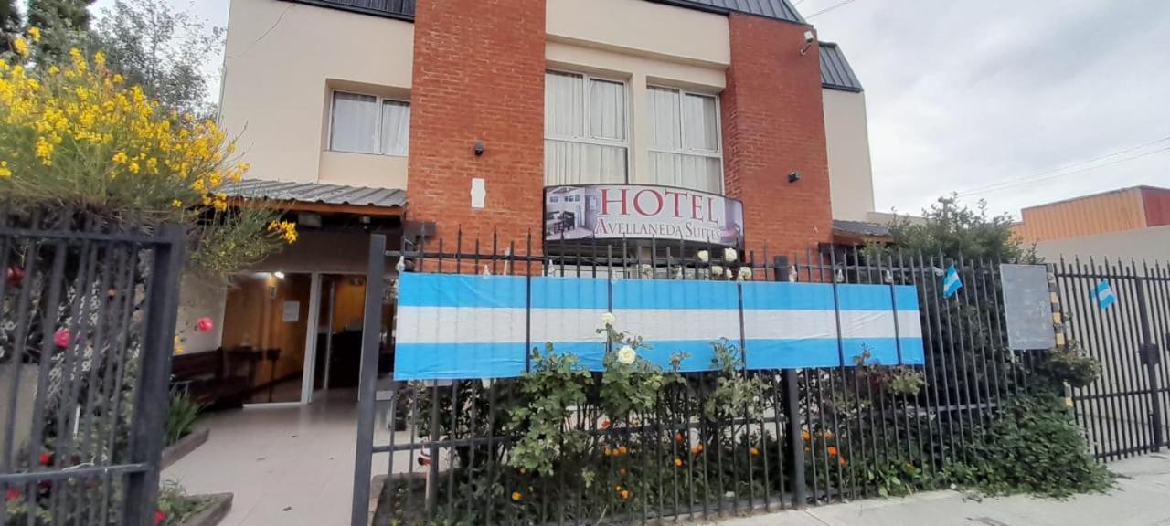 Avellaneda Suites Rio Gallegos Bagian luar foto