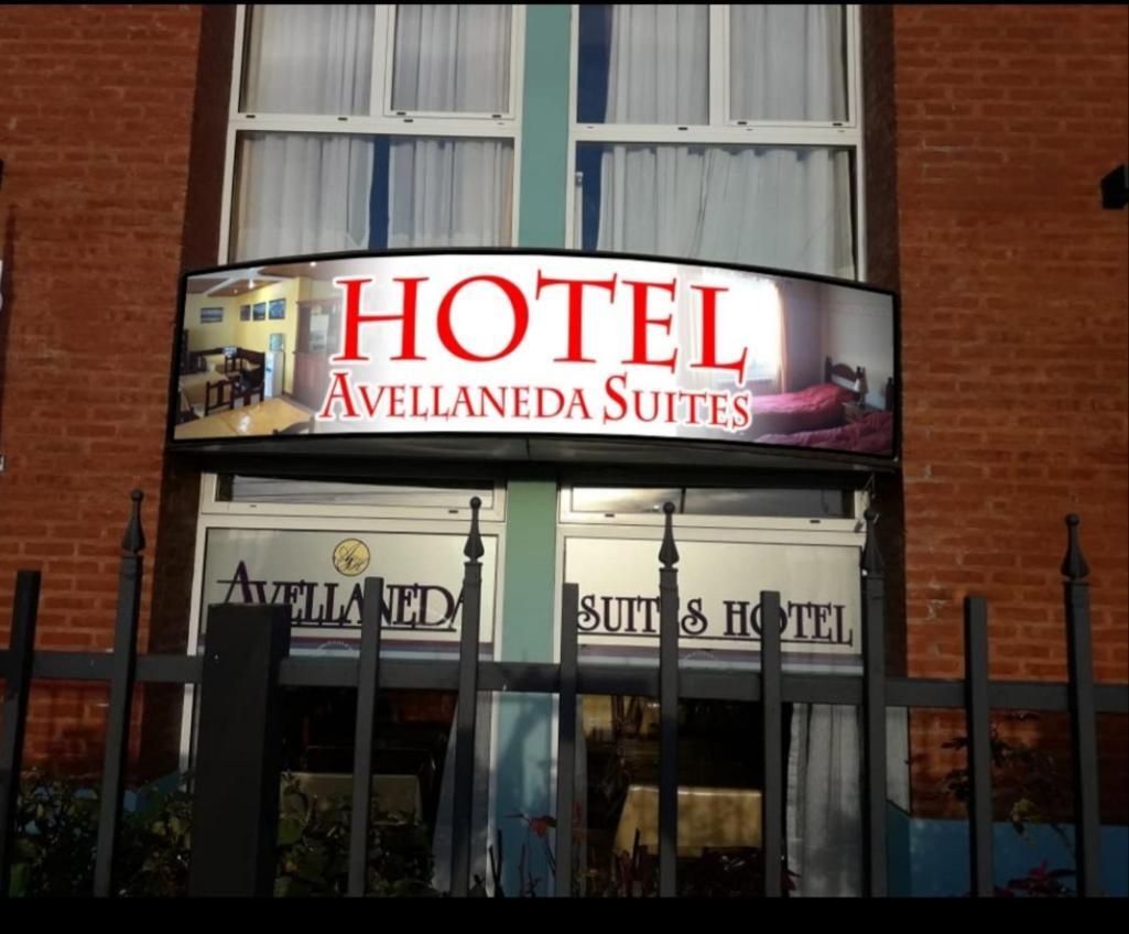 Avellaneda Suites Rio Gallegos Bagian luar foto